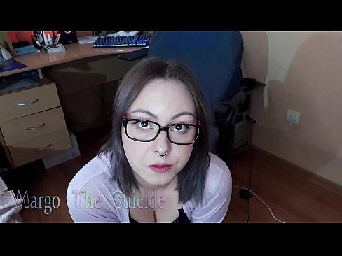 ❤️ Noia sexy amb ulleres xucla un consolador profundament davant la càmera ❌ Porno al ca.trysex.ru ❌❤